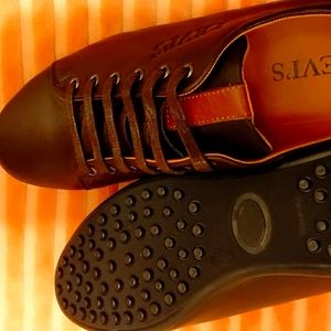 Levi's shoes leather